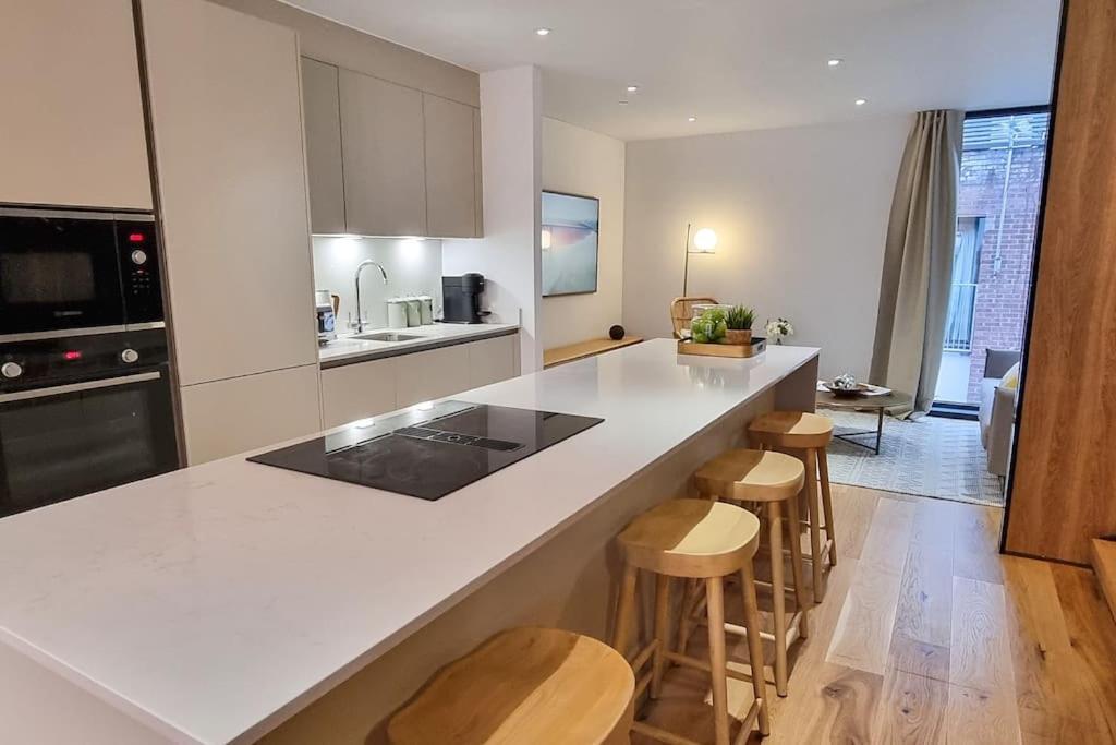 Stunning Luxury Townhouse In Centre Of Manchester Eksteriør billede